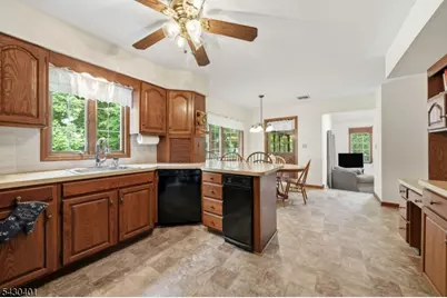 621 Bloomfield Ave, Nutley, NJ 07110 - Photo 12