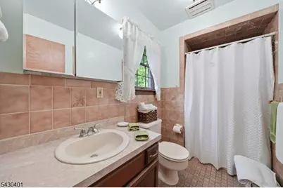 621 Bloomfield Ave, Nutley, NJ 07110 - Photo 22
