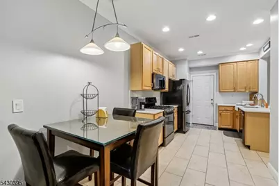 17 Miller Cir, Hopewell Township, NJ 08534 - Photo 8