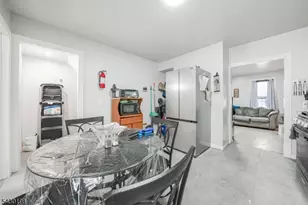 418 S 10th St, Newark, NJ 07103 - Photo 8