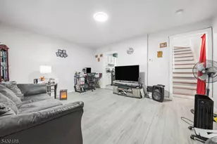 418 S 10th St, Newark, NJ 07103 - Photo 6