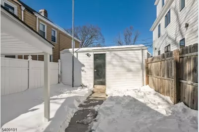 17 Mission St #1, Montclair, NJ 07042 - Photo 14
