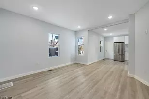 17 Mission St, Montclair, NJ 07042 - Photo 2