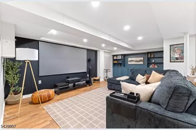821 Midwood Dr, Rahway, NJ 07065 - Photo 18