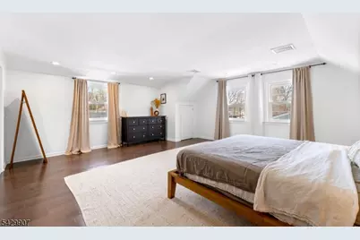 821 Midwood Dr, Rahway, NJ 07065 - Photo 12