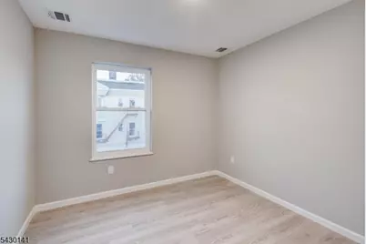 54 Holland St, Newark, NJ 07103 - Photo 16
