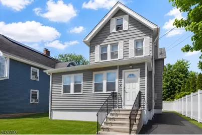 9 Sycamore St, Bloomfield, NJ 07003 - Photo 2