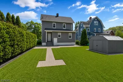 9 Sycamore St, Bloomfield, NJ 07003 - Photo 32
