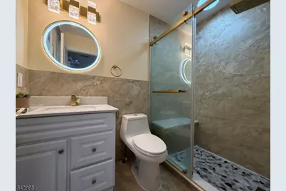 171 Camden St, Apt 2, Newark, NJ 07103 - Photo 8