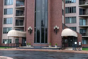 1360 Hamburg Turnpike, Wayne, NJ 07470 - Photo 18