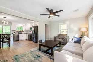 110 Belleview Ave, Butler, NJ 07405 - Photo 4