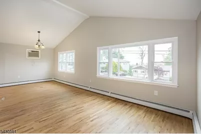 636 Bensel Dr, Mount Arlington, NJ 07850 - Photo 8