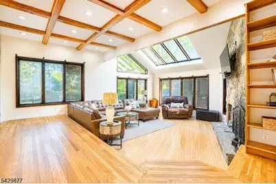 135 Ridge Rd, Nutley, NJ 07110 - Photo 2