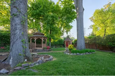 135 Ridge Rd, Nutley, NJ 07110 - Photo 32