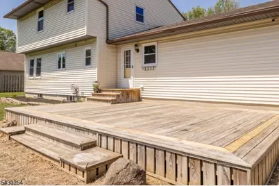 16 Abrams Rd, Holland Township, NJ 08848 - Photo 4