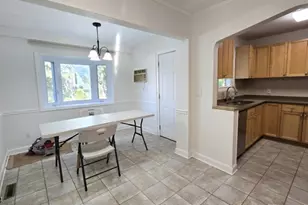 1-37 34th St, Fair Lawn, NJ 07410 - Photo 4