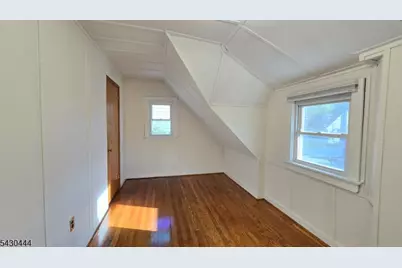 1-37 34th St, Fair Lawn, NJ 07410 - Photo 14