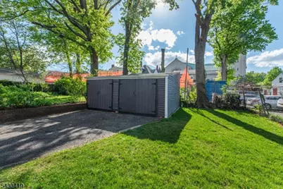 191 Smith St, Newark, NJ 07106 - Photo 28