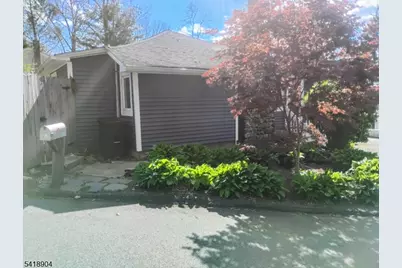 32 Laurel Drive, Jefferson Township, NJ 07438 - Photo 4