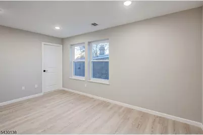 581 Bergen St, Newark, NJ 07108 - Photo 22