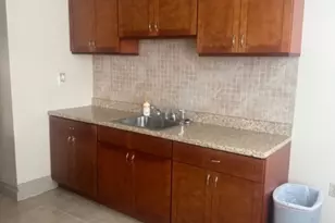 284 Seymour Ave, Newark, NJ 07112 - Photo 12