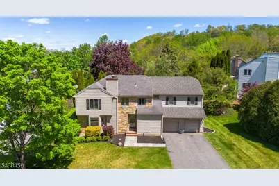 20 Knob Hill Rd, Washington Township, NJ 07840 - Photo 1
