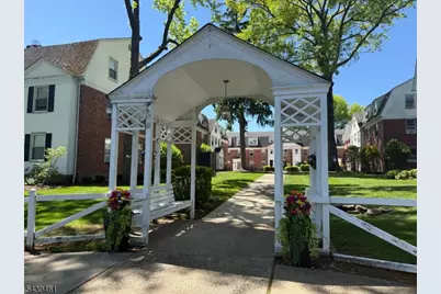 160 Gordonhurst Ave #C31, Montclair, NJ 07043 - Photo 1