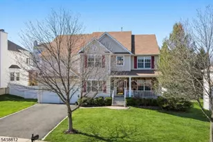 654 Skyline Dr, Jefferson Township, NJ 07849 - Photo 4