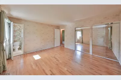 28 Scott Dr, Hillsborough Township, NJ 08844 - Photo 16