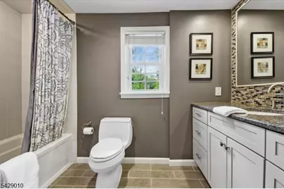 105 Tennyson Dr, Millburn, NJ 07078 - Photo 22