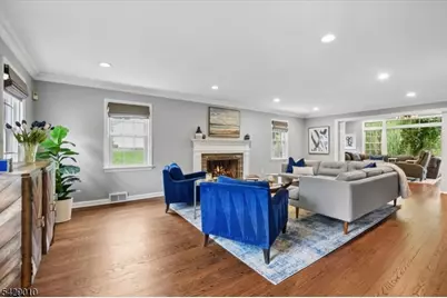 105 Tennyson Dr, Millburn, NJ 07078 - Photo 6