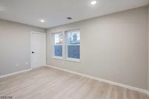 1081 18th Ave, Newark, NJ 07106 - Photo 22