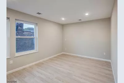 1081 18th Ave, Newark, NJ 07106 - Photo 20