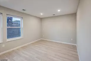 1081 18th Ave, Newark, NJ 07106 - Photo 20