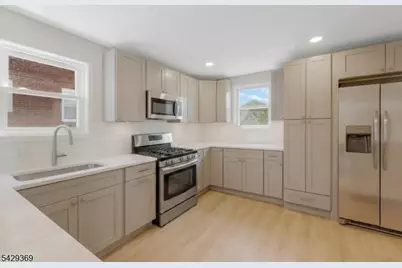 146 W Grant Ave, Roselle Park, NJ 07204 - Photo 16