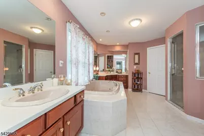 37 Thomas Ter, Wayne, NJ 07470 - Photo 16