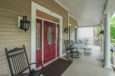 37 Thomas Ter, Wayne, NJ 07470 - Photo 2