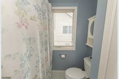 37 Thomas Ter, Wayne, NJ 07470 - Photo 24