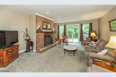 37 Thomas Ter, Wayne, NJ 07470 - Photo 6