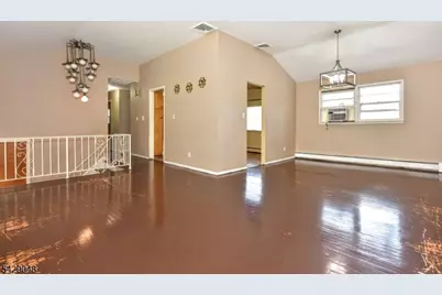 5 Burnside Pl, Wayne, NJ 07470 - Photo 20