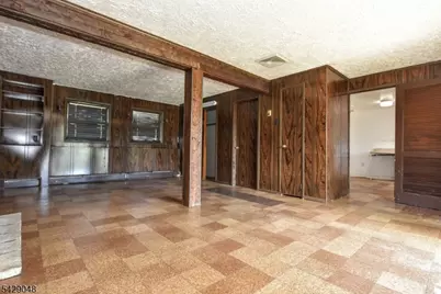 5 Burnside Pl, Wayne, NJ 07470 - Photo 30