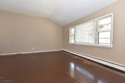 5 Burnside Pl, Wayne, NJ 07470 - Photo 18
