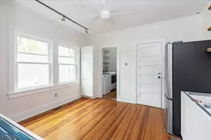 56 Walnut Crescent, Montclair, NJ 07042 - Photo 16