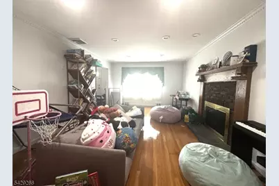 9 Evergreen Ter, Millburn, NJ 07041 - Photo 2
