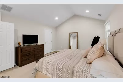 10 Hancock Ct, Bernards Township, NJ 07920 - Photo 20