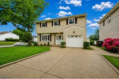 32 Crestwood Ave, Nutley, NJ 07110 - Photo 2
