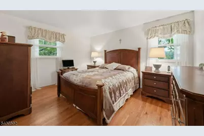 32 Crestwood Ave, Nutley, NJ 07110 - Photo 14
