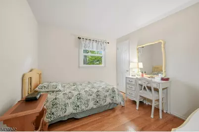32 Crestwood Ave, Nutley, NJ 07110 - Photo 18