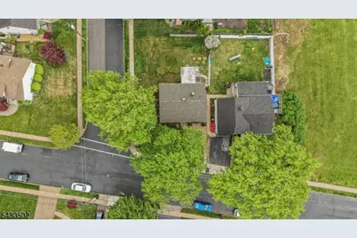 32 Crestwood Ave, Nutley, NJ 07110 - Photo 24
