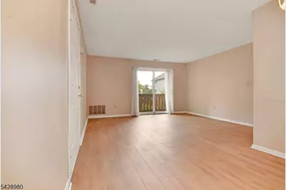 4815 Ravens Crest Dr, Plainsboro Township, NJ 08536 - Photo 4